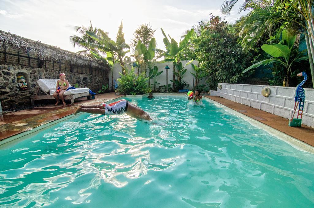 Les Bungalows D'Ambonara Hell-Ville Bagian luar foto