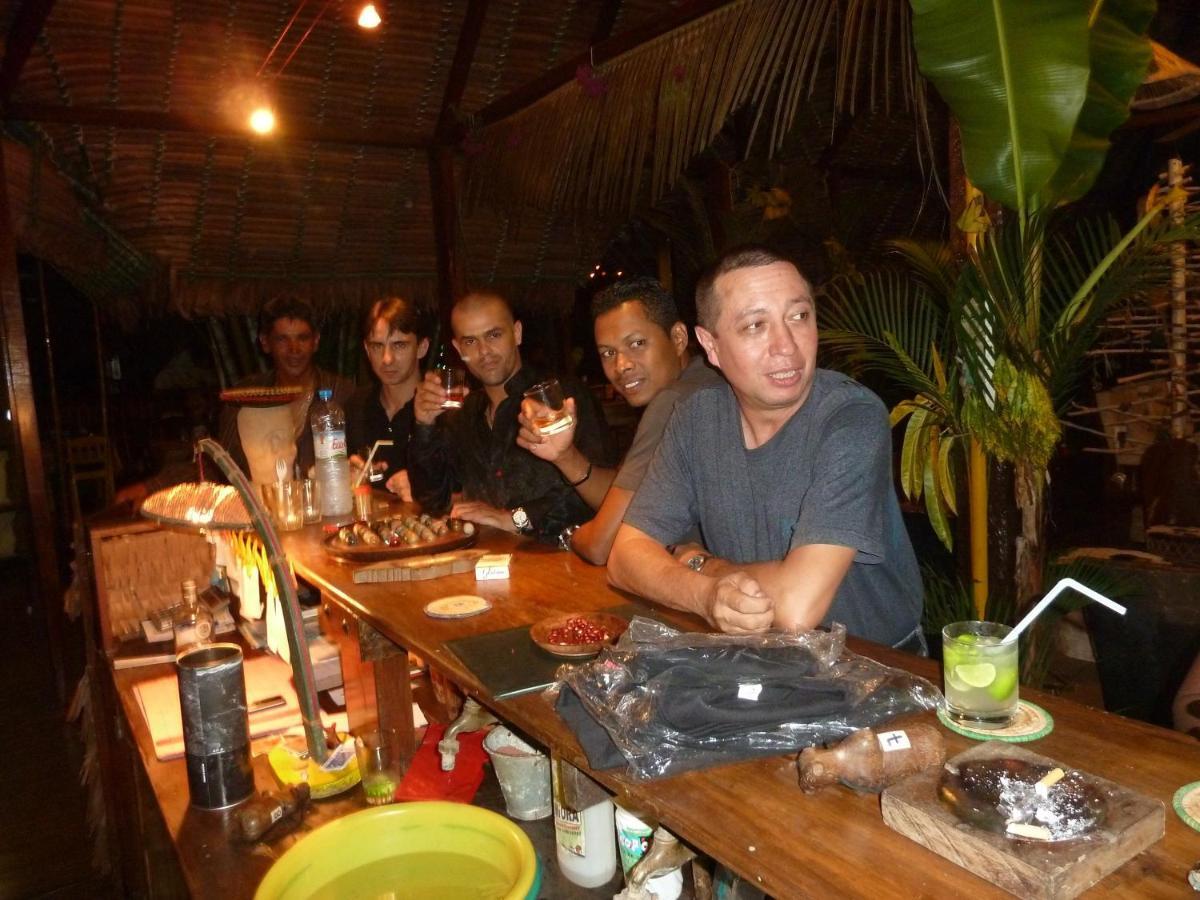 Les Bungalows D'Ambonara Hell-Ville Bagian luar foto
