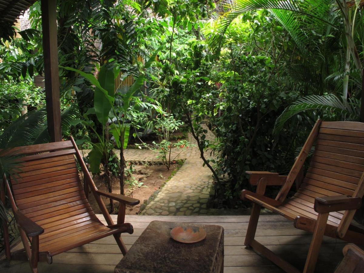 Les Bungalows D'Ambonara Hell-Ville Ruang foto
